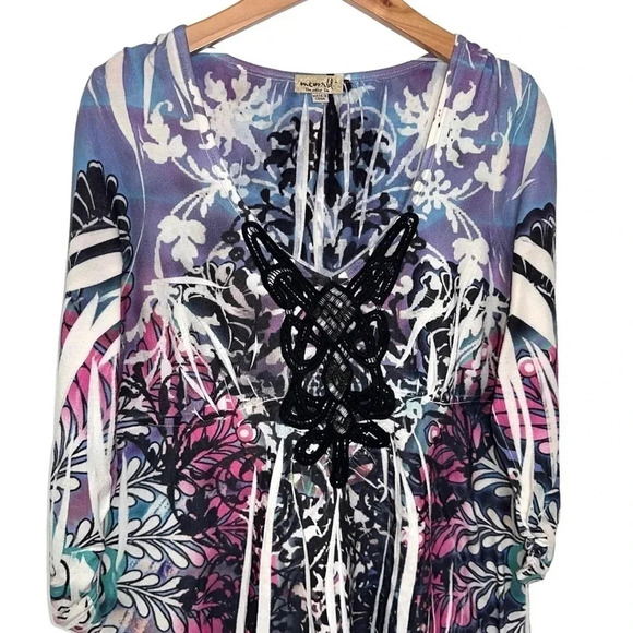 One World L multicolor v-neck boho print long ruched sleeve top - Picture 2 of 6